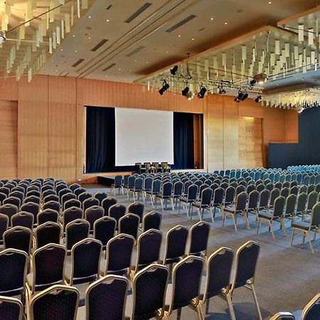 סקיראת L' Amphitrite Palace Beach Resort & Spa מראה חיצוני תמונה