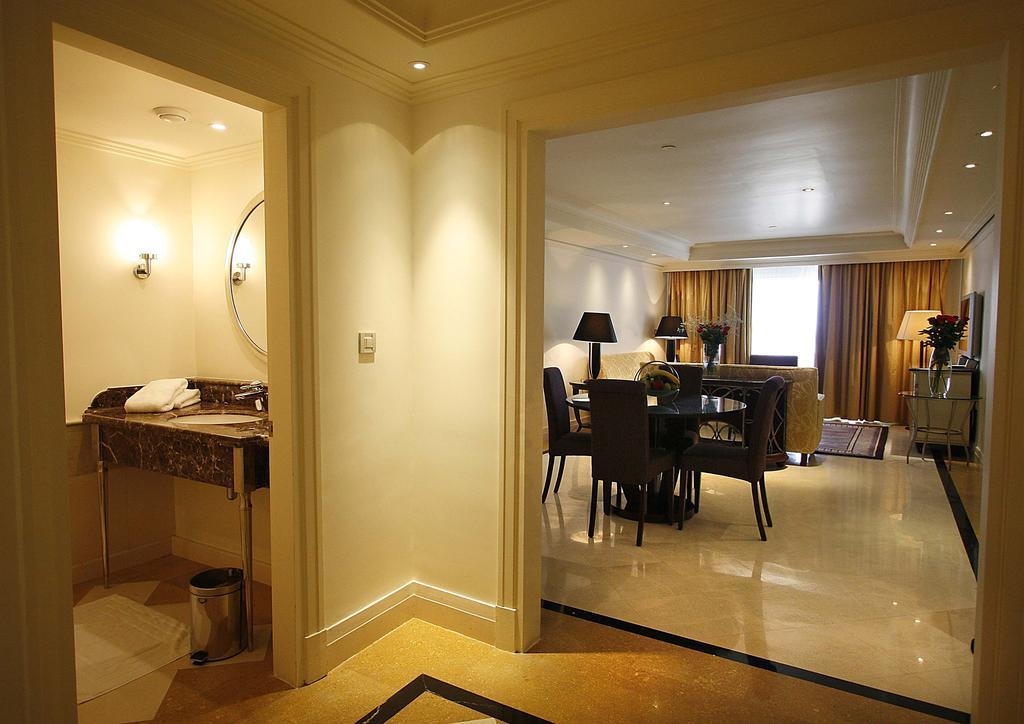 סקיראת L' Amphitrite Palace Beach Resort & Spa מראה חיצוני תמונה
