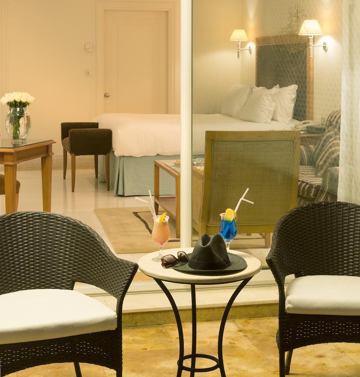סקיראת L' Amphitrite Palace Beach Resort & Spa מראה חיצוני תמונה