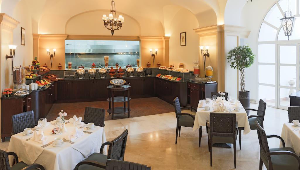 סקיראת L' Amphitrite Palace Beach Resort & Spa מראה חיצוני תמונה
